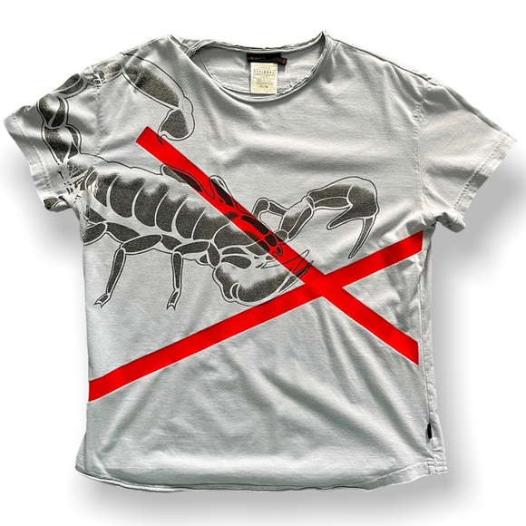 Medium Exte Fashion Scorpion Shirt - Picture 1 of 3
